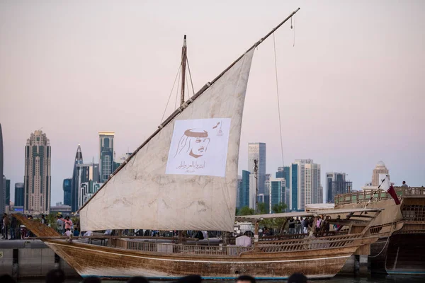 Doha Qatar April 2022 Traditionele Boten Genaamd Dhows Zijn Verankerd — Stockfoto