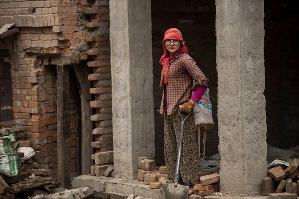 Katmandu Nepal April 2022 Lokalbefolkningen Alla Åldrar Och Kön Arbetar — Stockfoto
