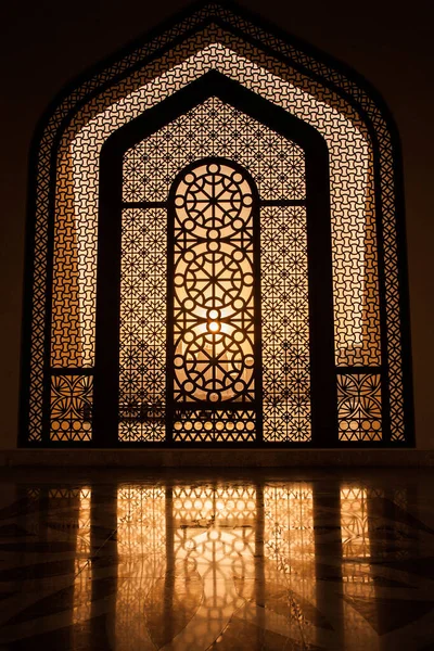 Doha, Katar - 24 Nisan 2022: İmam Muhammed ibn el-Vahab Camii Katar 'ın ulusal camisidir.. 
