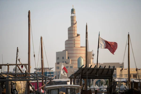 Doha Qatar April 2022 Traditionele Boten Genaamd Dhows Zijn Verankerd — Stockfoto