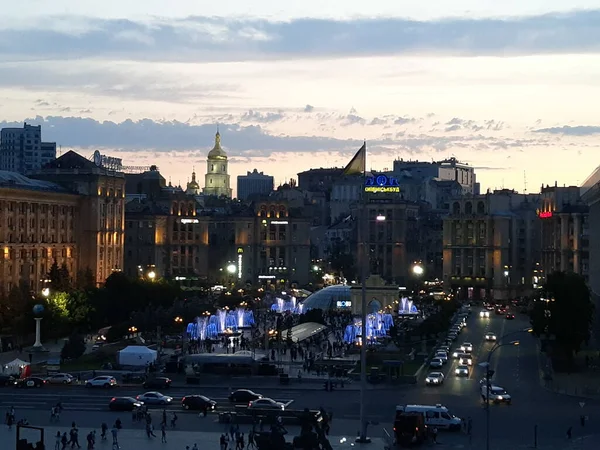 Kvällstid Centrala Kiev — Stockfoto