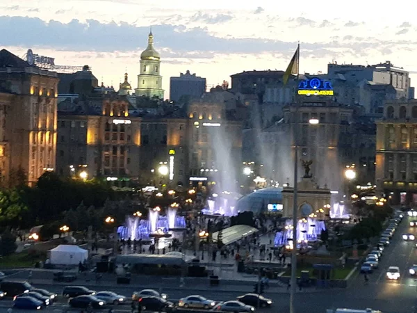 Вечір Центрі Києва — стокове фото