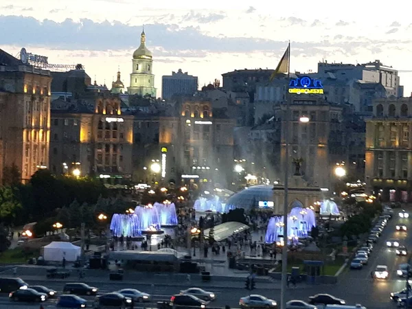 Kvällstid Centrala Kiev — Stockfoto