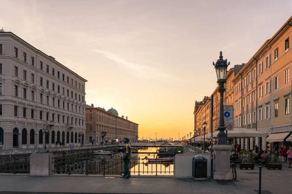2021 Trieste Itália Pôr Sol Sobre Canal Grande Trieste Com — Fotografia de Stock