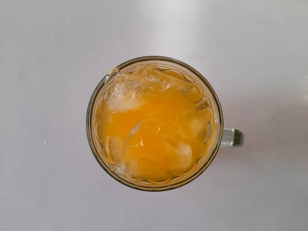 Bebida Hielo Naranja Vidrio Vista Superior Sobre Fondo Blanco Bebida —  Fotos de Stock