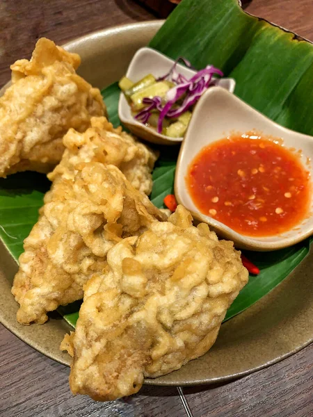 Индонезийская Уличная Еда Fried Tofu Tahu Isi Одна Типичных Закусок — стоковое фото