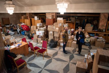 Ivano-Frankivsk, Ukrayna: 21 Mart 2022 - işgal altındaki bölgeler için insani yardım toplama
