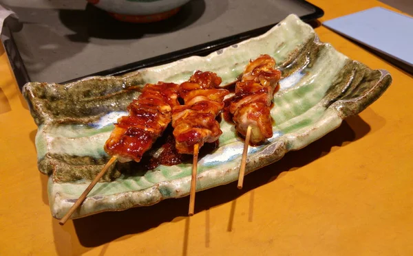 Fresh Grilled Chicken Charcoal Fire Hot Tender Juicy Tokyo Japan — стокове фото