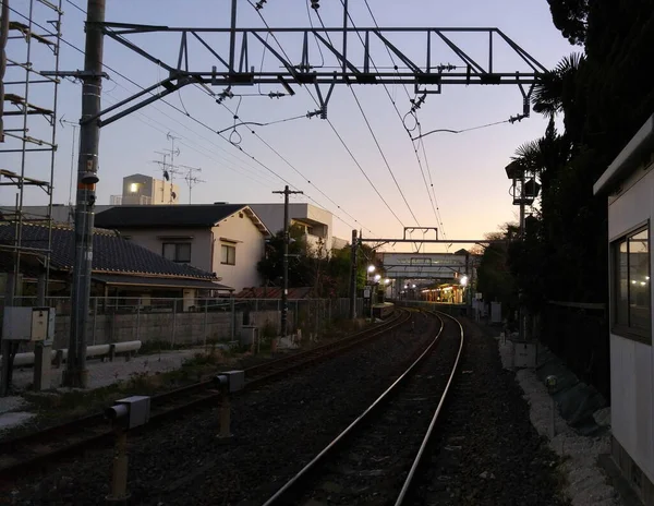 Naturskön Utsikt Mot Enare Station Från Järnvägsövergången Kyoto Japan — Stockfoto