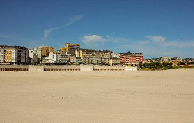 Rapadoira plajı bu eylül sabahı boş.