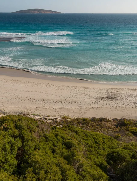 Vahşi Batı Avustralya 'daki güzel mavi su plajı - Batı sahili, Esperance WA, Avustralya - En İyi Avustralya plajları