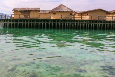 Kuzey Makedonya 'daki Kemik Körfezi Müzesi sakinlerinin yerleşim yerlerini yeniden inşa ediyor