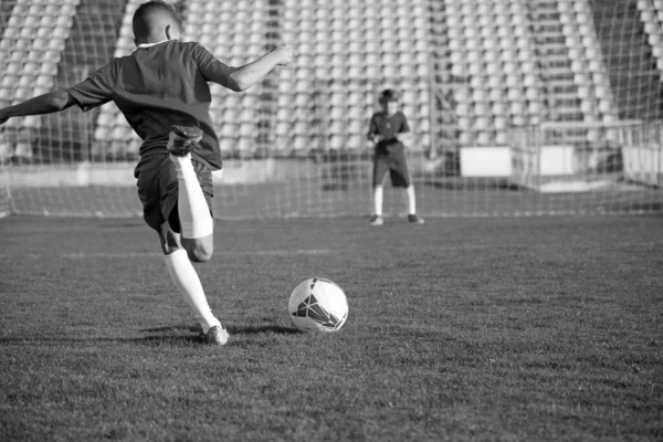 Fußballspieler Laufen Fußballer Kicken Fußballspiel Junge Fußballer Laufen Dem Ball — Stockfoto