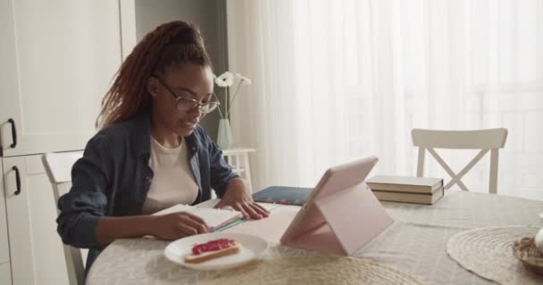 Young Black Student Greeting Teacher Talking Online Lesson — Vídeo de Stock