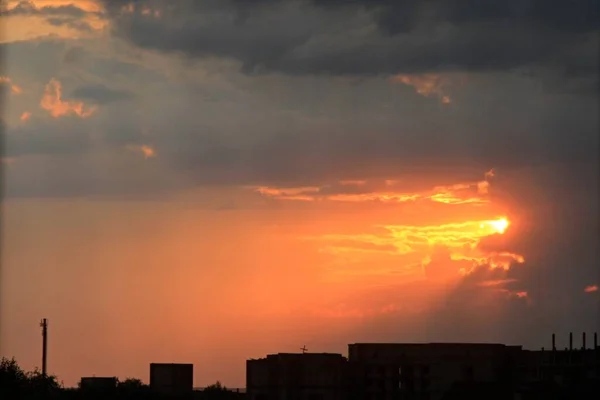 Hermosa Puesta Sol Sobre Ciudad — Foto de Stock