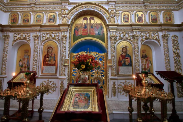 Внутрішня Частина Церкви Путиля Україна — стокове фото