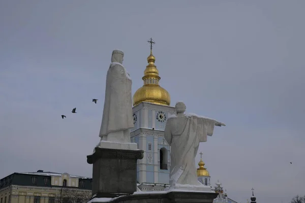 ウクライナの首都の聖ミハイロフスキー教会 — ストック写真