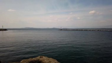 Yunan fanari denizinde harika bir deniz manzarası.