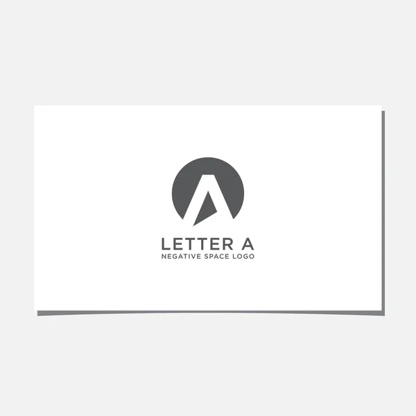 Lettre Avec Logo Espace Négatif — Image vectorielle