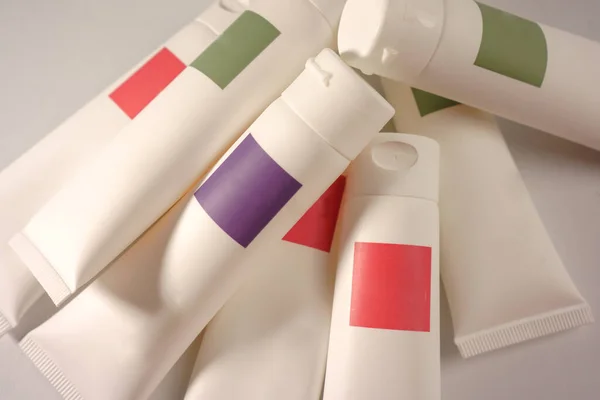 duş, şampuan, ya da banyo tüpleri ürün renkler blok varyant