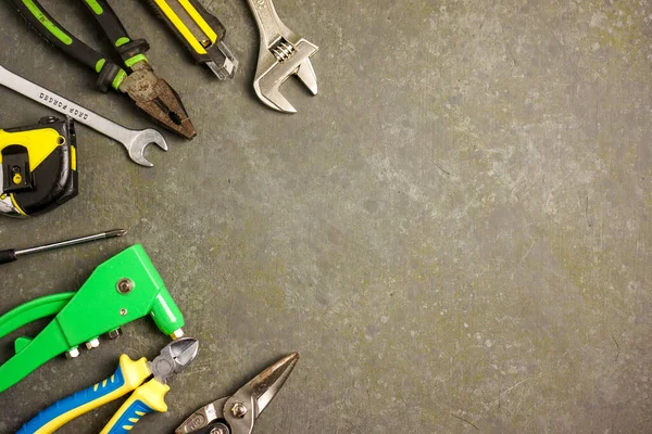 Metin için somut arkaplan ve alana sahip araç grupları