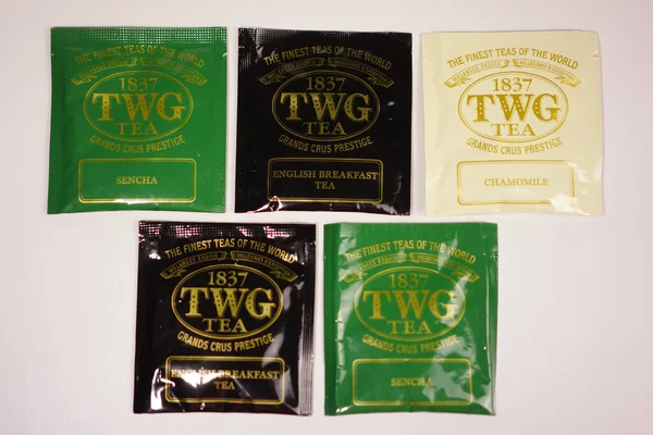 Beyaz arkaplanda TWG çay çeşidi