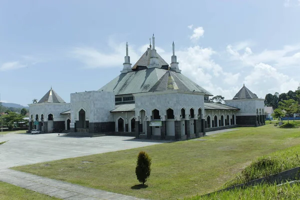 Indonesia Lampung March 2022 웨스트 이슬람 건물은 지역의 상징이 되었다 — 스톡 사진