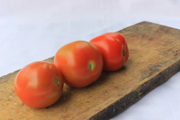 Foto Tomates Rojos Frescos Adecuados Para Las Preparaciones Alimenticias Papá — Foto de Stock