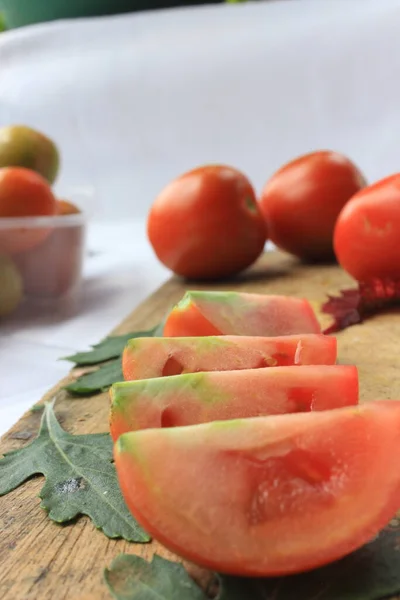 Foto Tomates Rojos Frescos Adecuados Para Las Preparaciones Alimenticias Papá — Foto de Stock