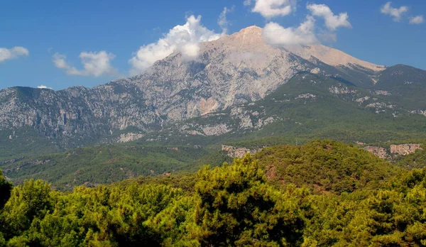 Panoramic View Tahtali Mountain Which Slightly Obscured Clouds Dense Forest — Stock Photo, Image