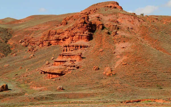 Paesaggio Con Montagne Rosse Narman Peribacalari Formata Causa Erosione Intemperie — Foto Stock