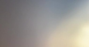 Katı Işık Sızıntısı Geçiş Üstüste 60 fps