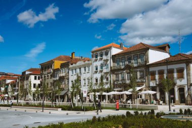 Vila Real, Portekiz - 15 Eylül 2021 - Portekiz 'in kuzeyindeki Douro bölgesinin en büyük şehirlerinden biri olan Vila Real' in sömürge merkezi