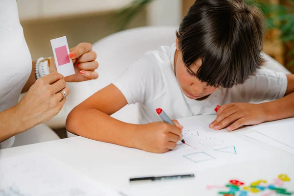 Child Drawing Shapes Preschooler Assessment Test Psychologist Helping Him — Stock Photo, Image