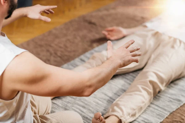 Thaise Yoga Ontspannende Massage Thaise Yoga Massage Beoefenaar Klaar Het — Stockfoto