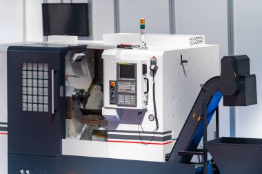 CNC otomatik üretim makinesi