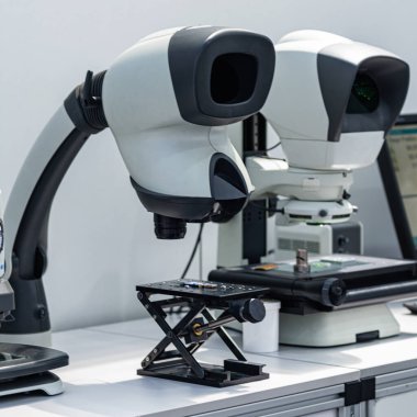 Modern Stereo Mikroskobu 'na yakın çekim