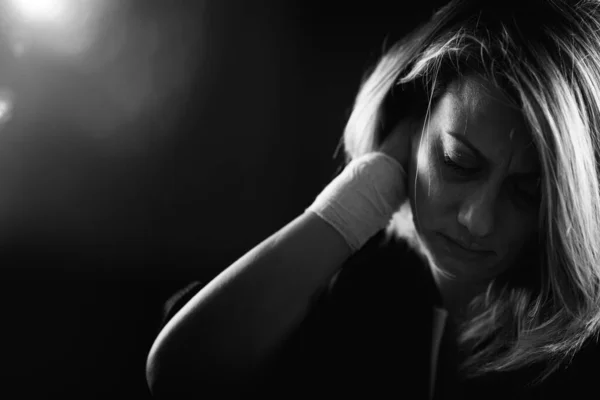 Ciemny Portret Kobiety Depresji Koncepcja Zaburzeń Depresji — Zdjęcie stockowe