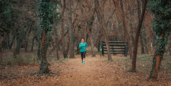 Attractive Woman Jogging Nature Outdoors — Foto de Stock
