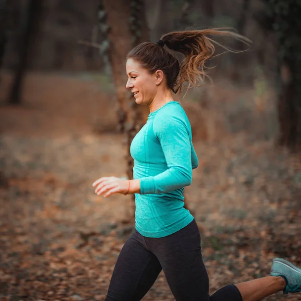 Attractive Woman Jogging Nature Outdoors — 图库照片