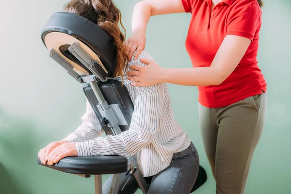 Female Employee Sitting Portable Massage Chair Business Office Therapist Massaging — Stock Photo, Image