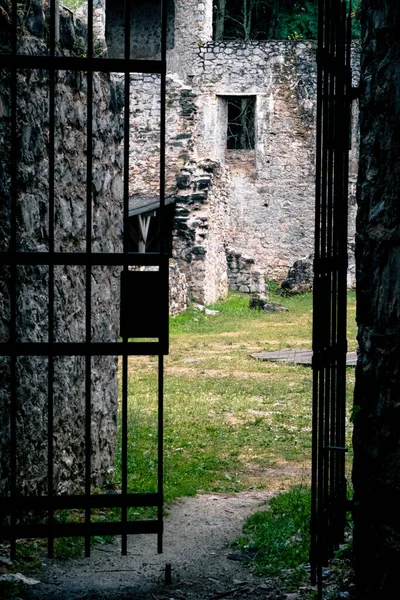 Das Äußere Der Mittelalterlichen Burg Novigrad Dobri Kroatien Und Die — Stockfoto