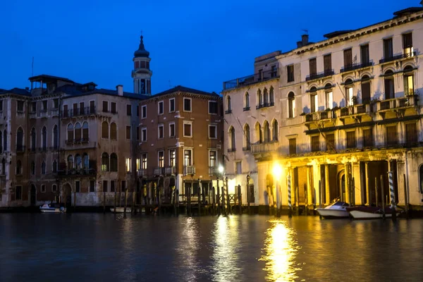 Panorama Des Rues Anciennes Étroites Cathédrales Pleines Palais Venise Italie — Photo
