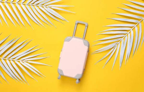 Toy Luggage White Palm Leaves Yellow Background — Photo