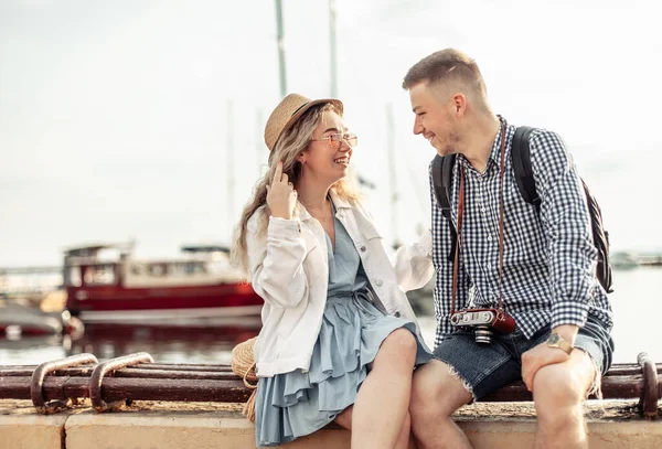 Young Loving Couple Tourists Spend Time Together Background Yacht Club — 图库照片