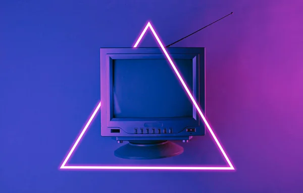 Old Antenna Synth Wave Retrowave Glowing Triangle Futuristic Aesthetics Old — Stock Photo, Image