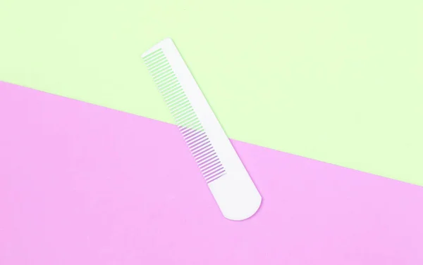 White Plastic Comb Coloored Pastel Background Hair Care Beauty Concept — Stock Photo, Image