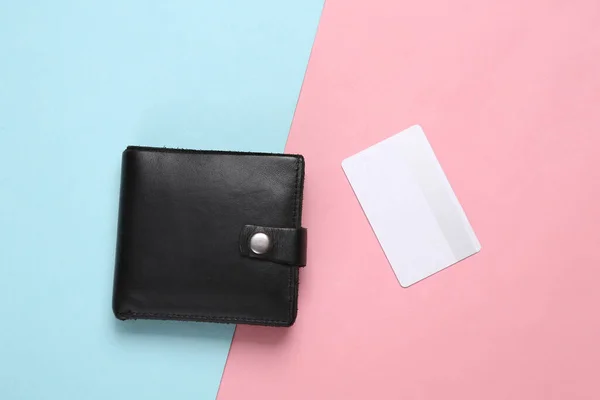 Portemonnee Bankkaart Blauw Roze Pastel Achtergrond — Stockfoto