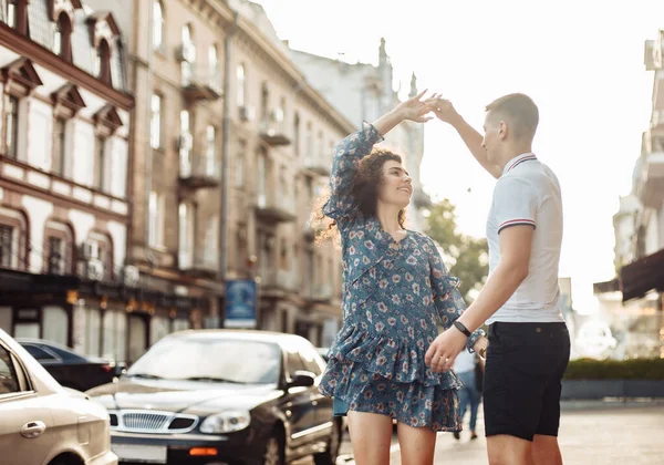 Young Couple Love Having Fun Spending Time Together City Relationship — Zdjęcie stockowe