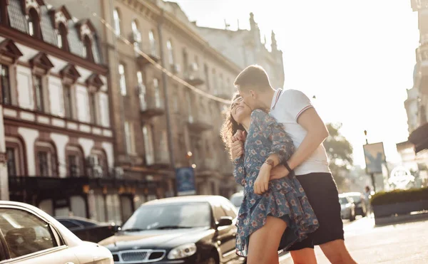 Young Couple Love Having Fun Spending Time Together City Relationship — Zdjęcie stockowe